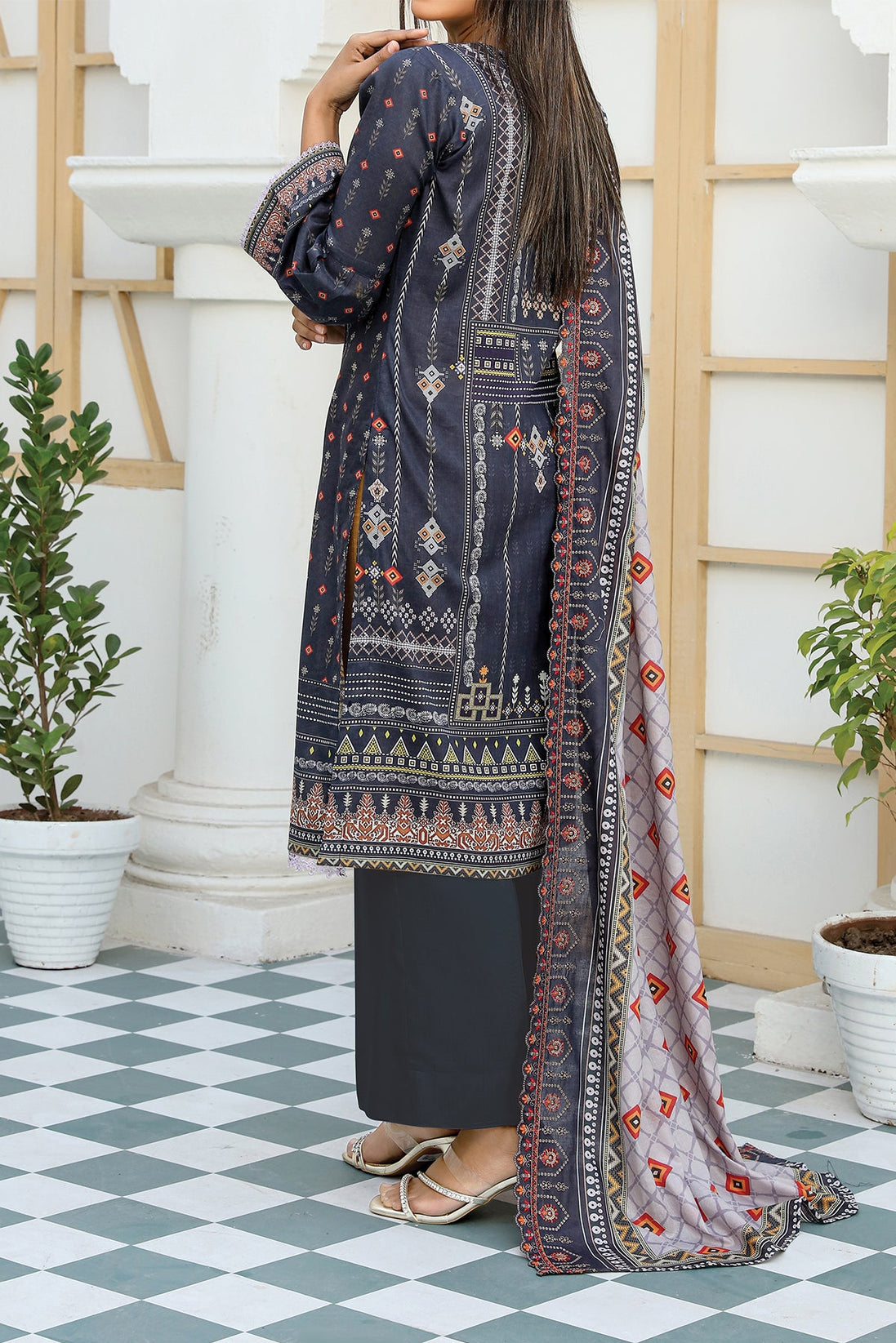 Komal Emb Lawn`24 D#08