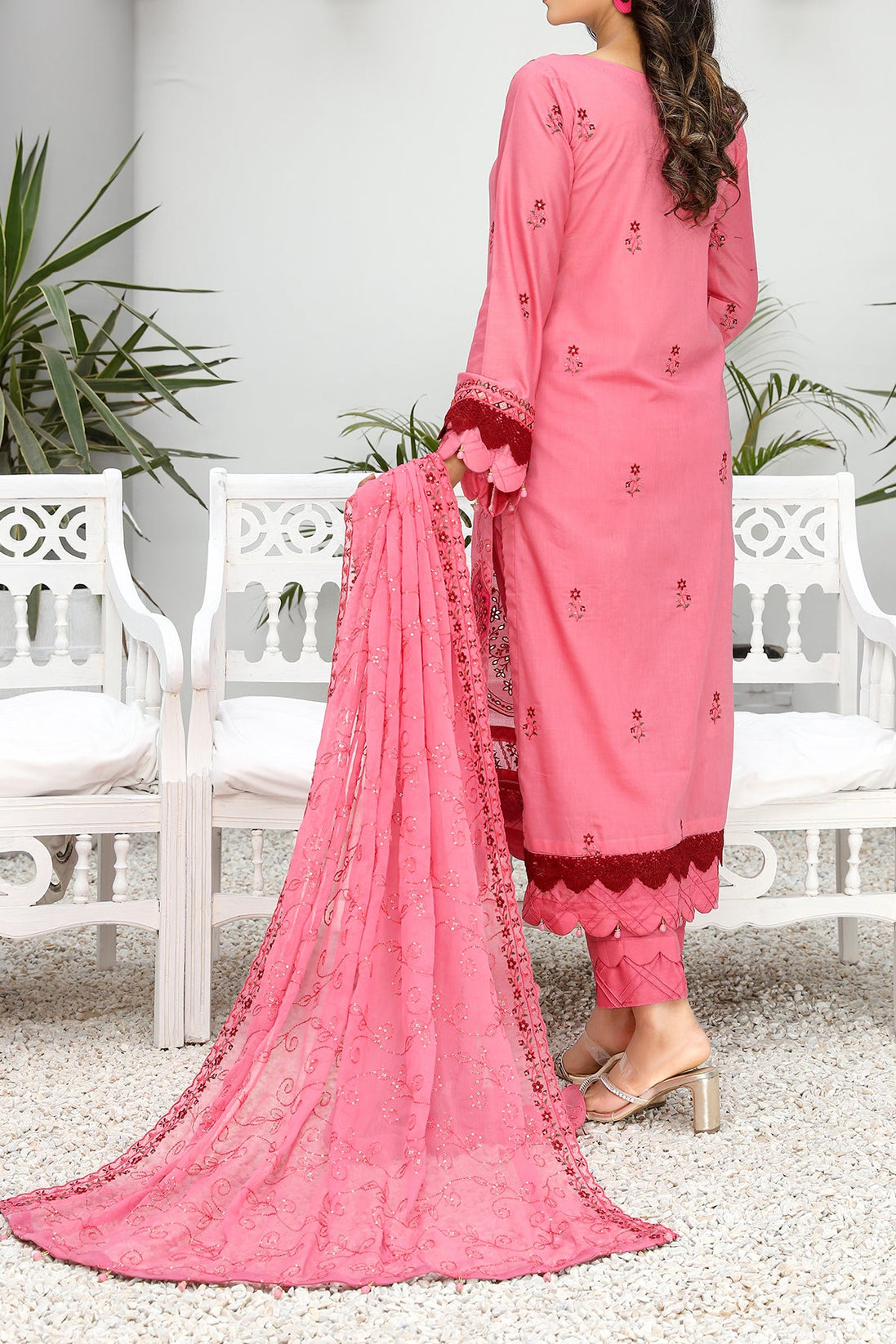 Hafiz Maahi Lawn'24 D#02