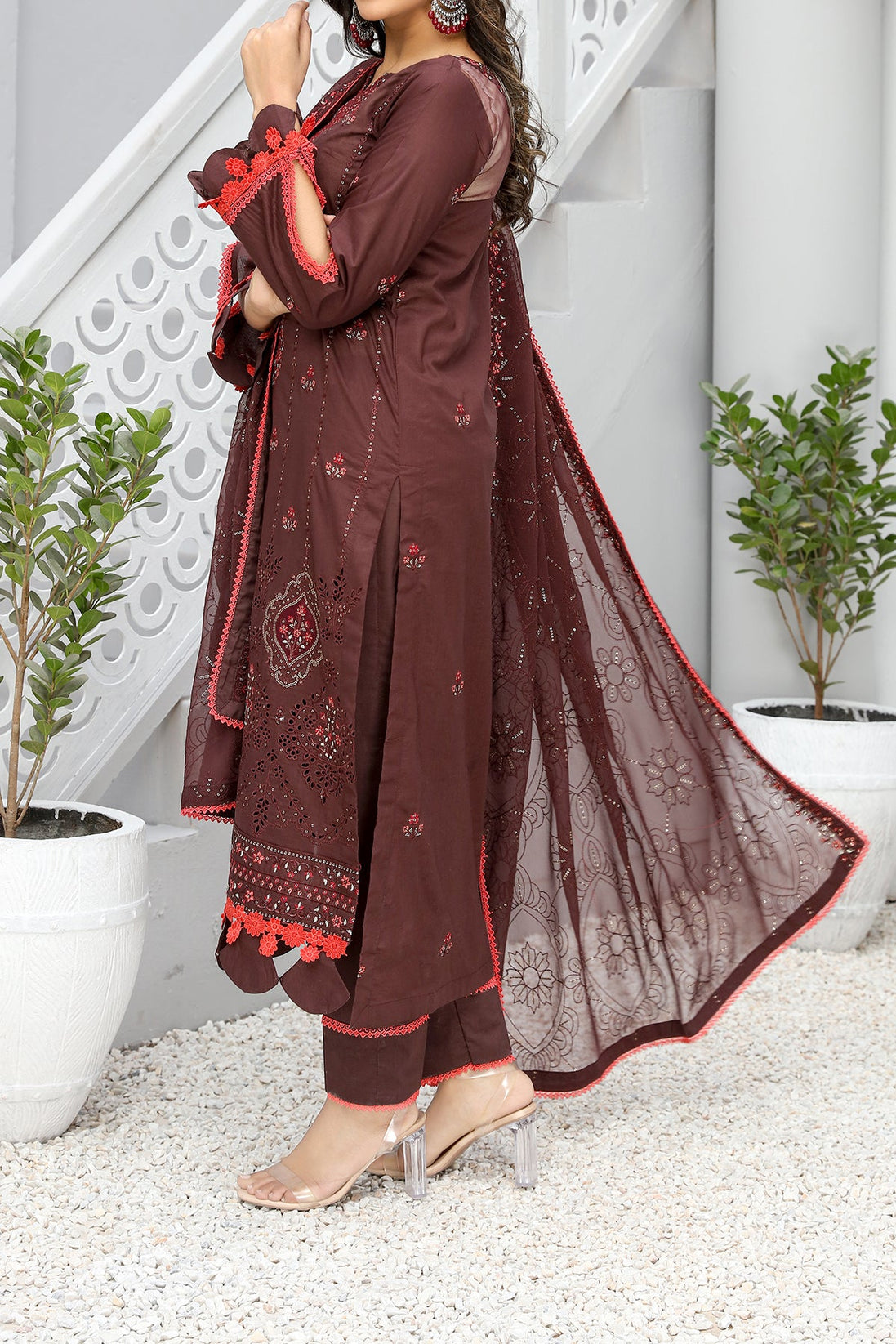 Hafiz Maahi Lawn'24 D#05
