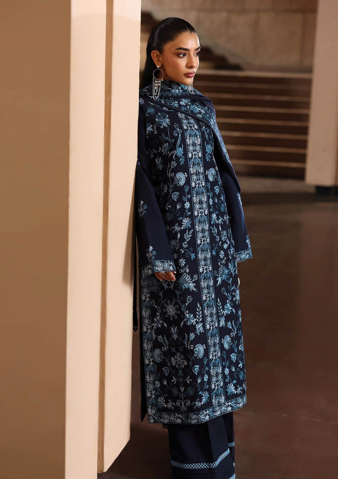 Raj Bari P/Winter Shawl`25 D#06