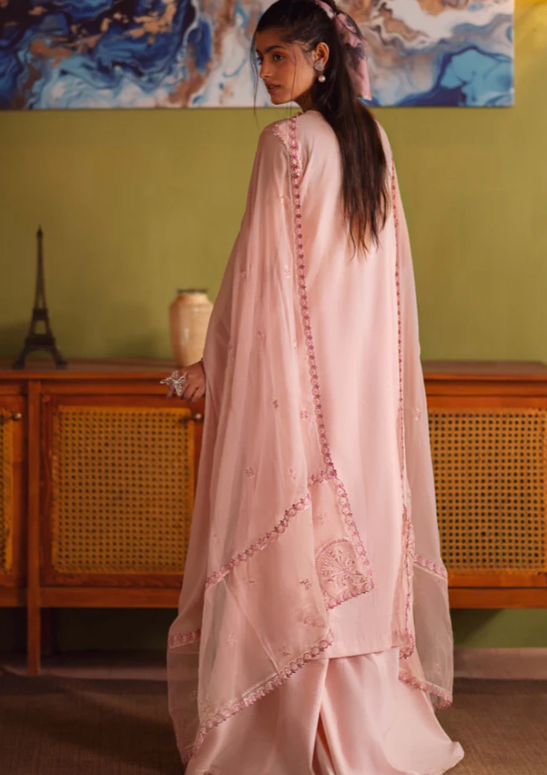 Humdum Lalarukh Emb Lawn'25 D#02