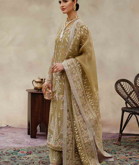 Suffuse Freeshia Festive Collection'22 HAZEL