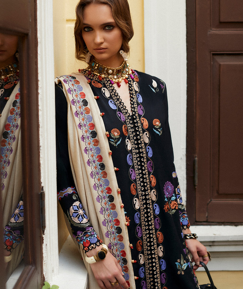 Zaha Winter Unstitched Collection'22 ZW#04 (FERAY)