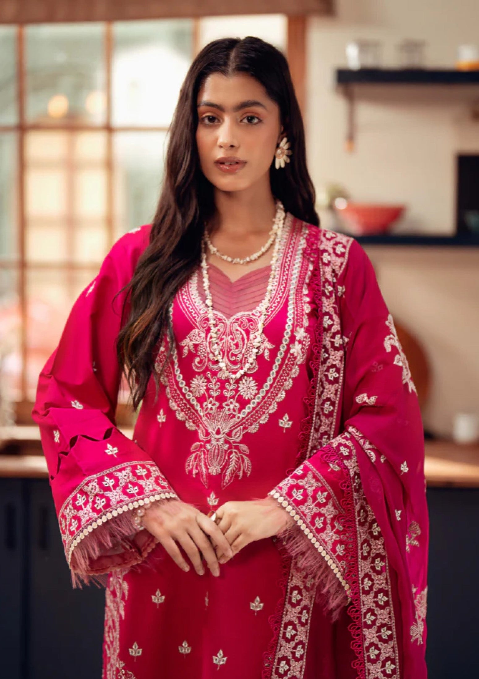 Humdum Lalarukh Emb Lawn'25 D#06