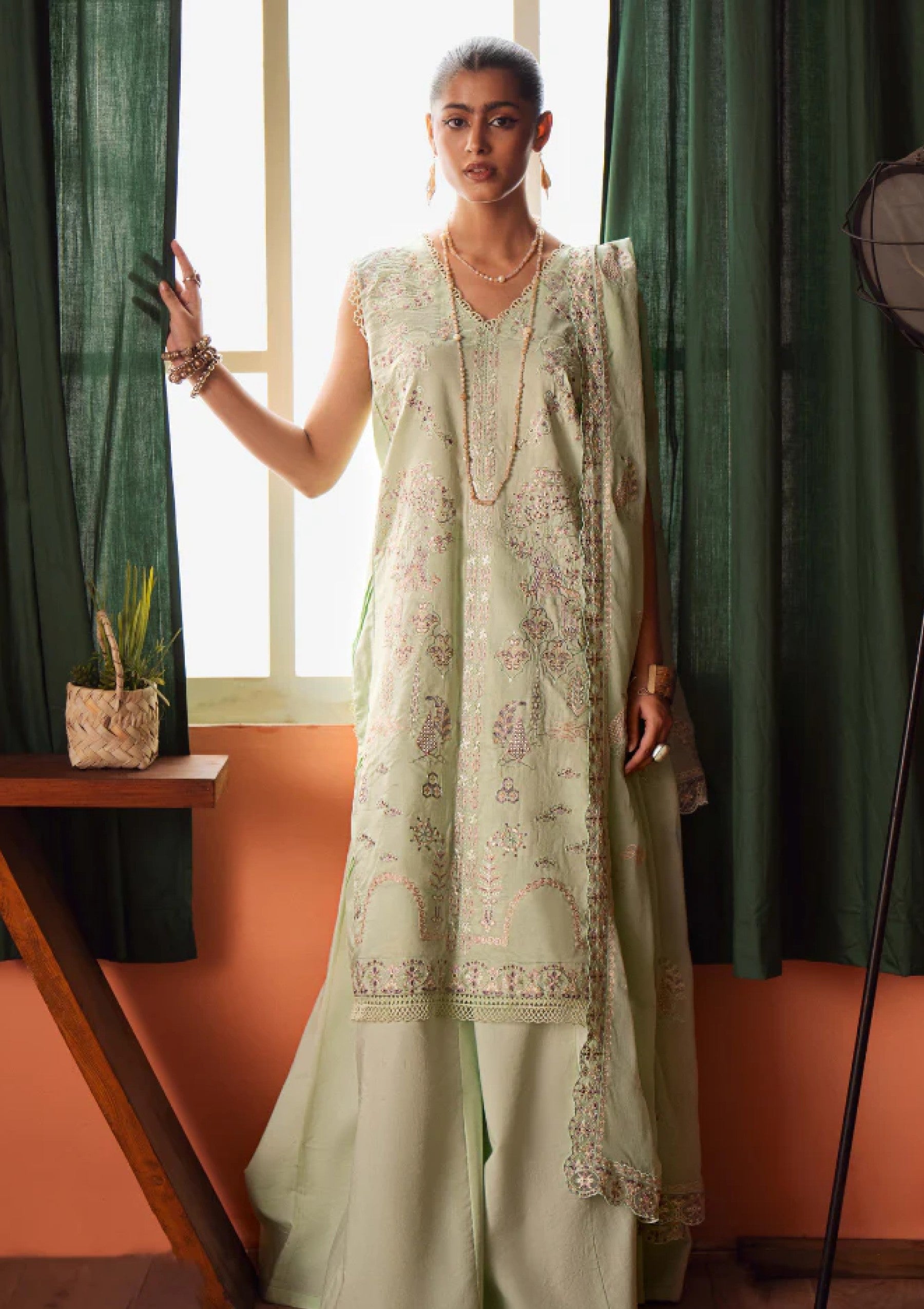 Humdum Lalarukh Emb Lawn'25 D#07