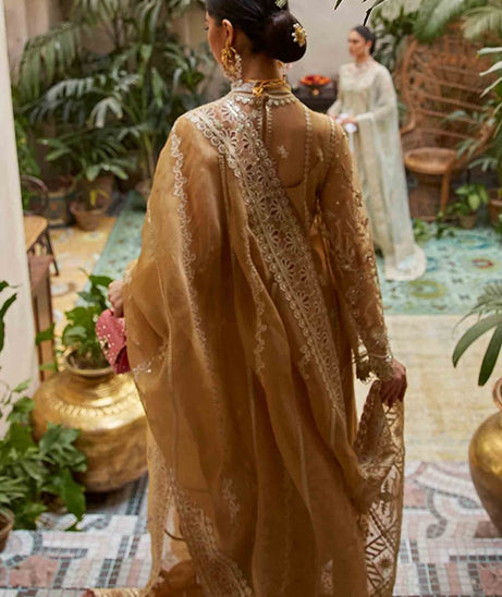 Suffuse Freeshia Festive Collection'22 KIRA