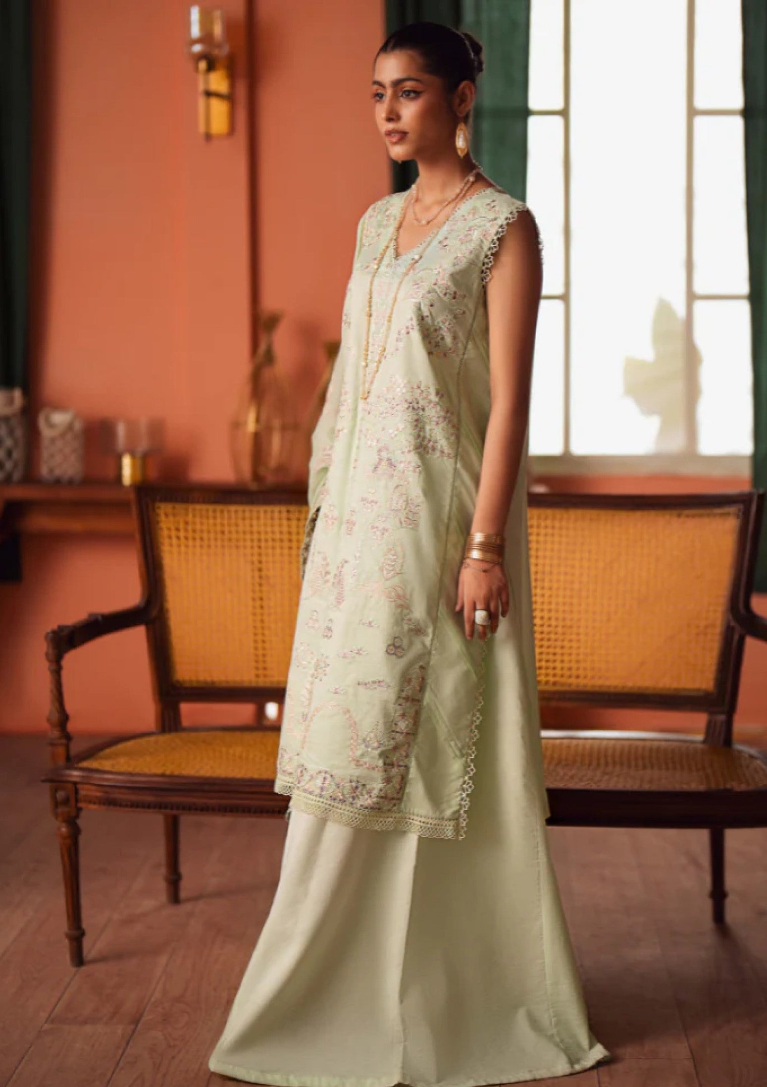 Humdum Lalarukh Emb Lawn'25 D#07