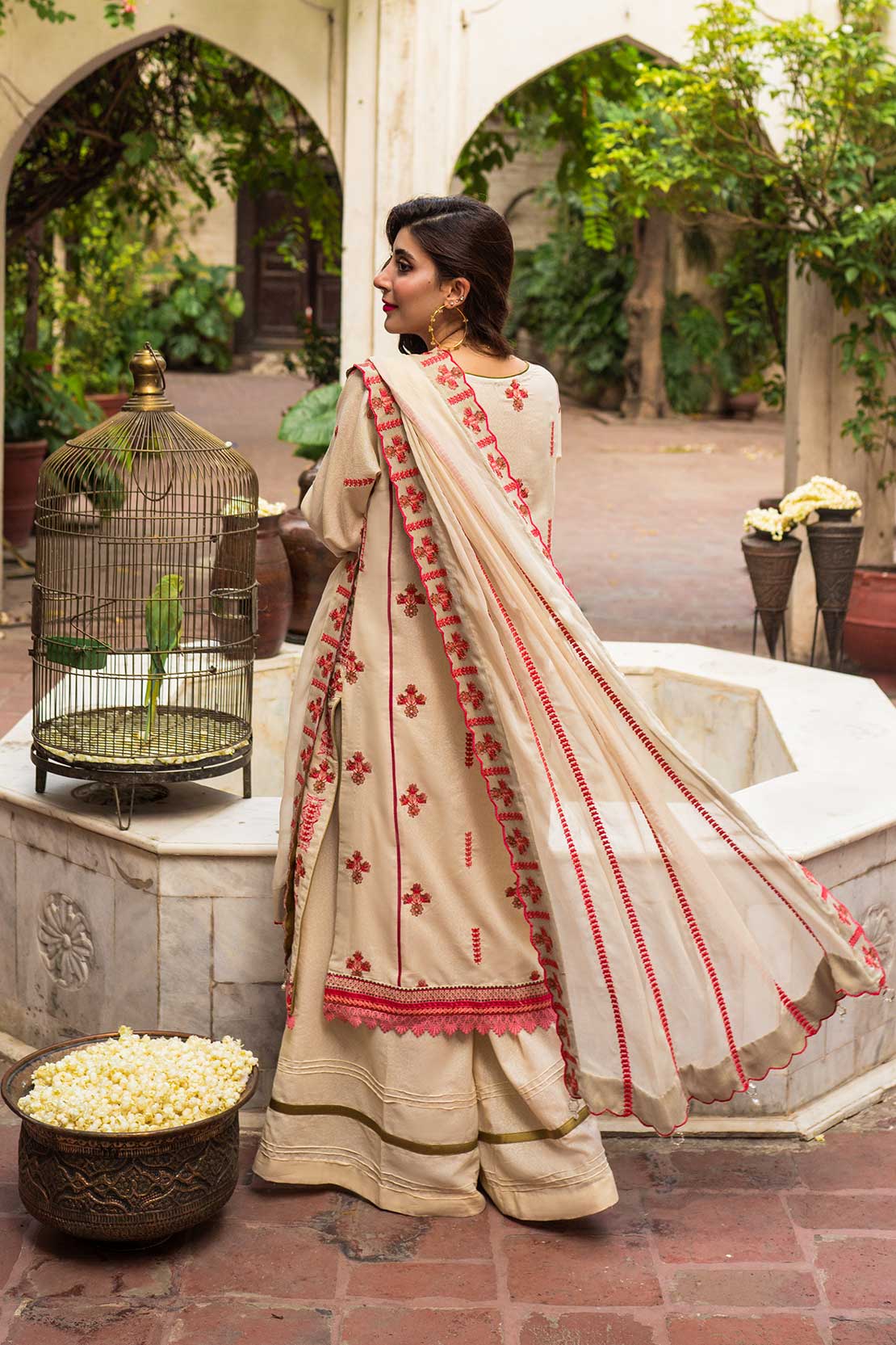 Raaya Luxury Emb Series`20 D#321