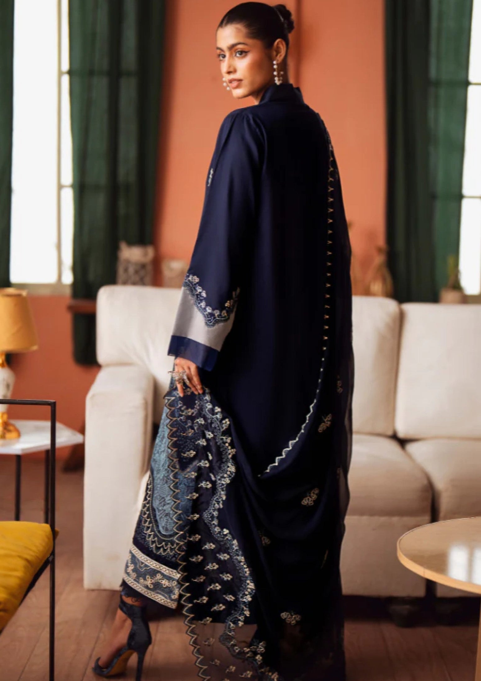 Humdum Lalarukh Emb Lawn'25 D#08