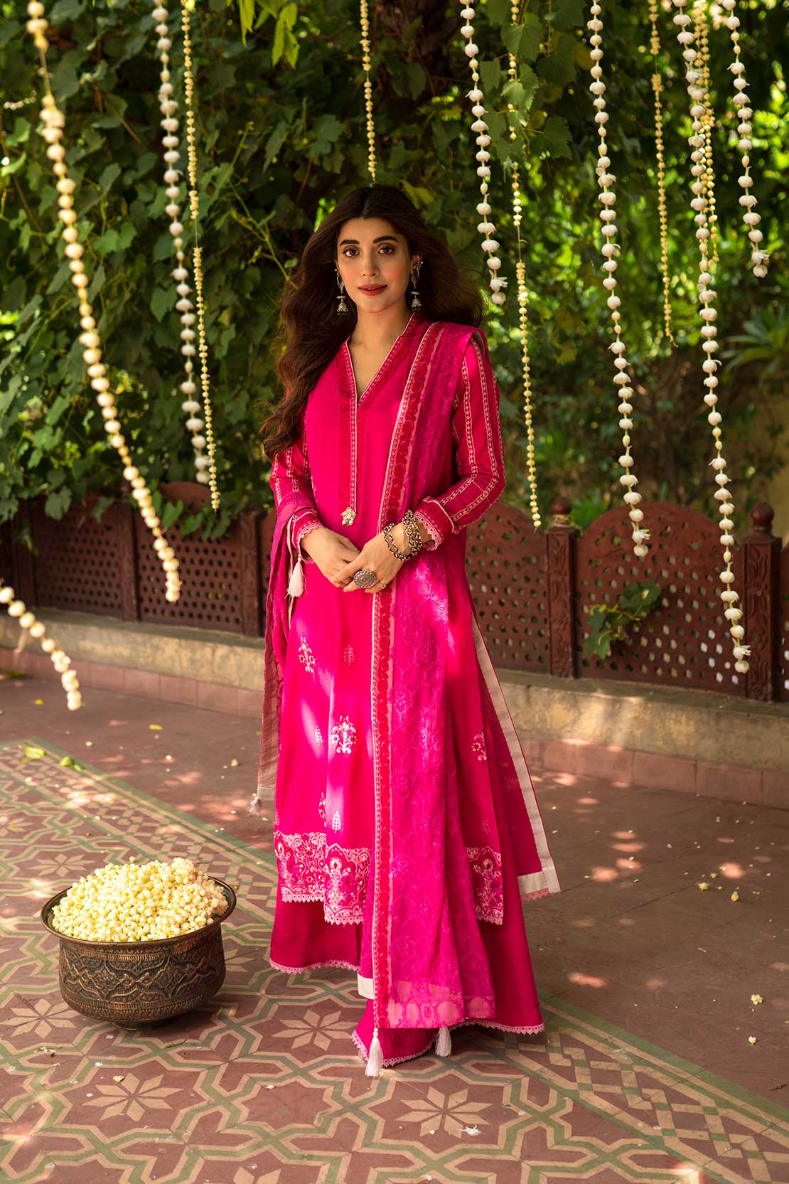 Raaya Luxury Emb Series`20 D#325