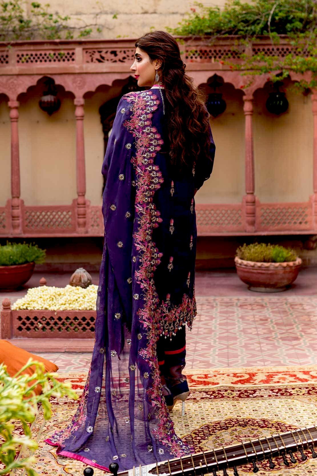 Raaya Luxury Emb Series`20 D#329