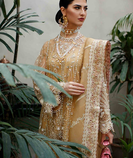 Suffuse Freeshia Festive Collection'22 KIRA
