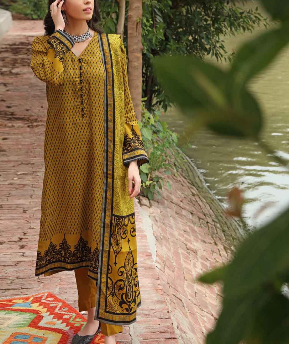 Gul Ahmed Winter Collection`21 LT # 12023 A