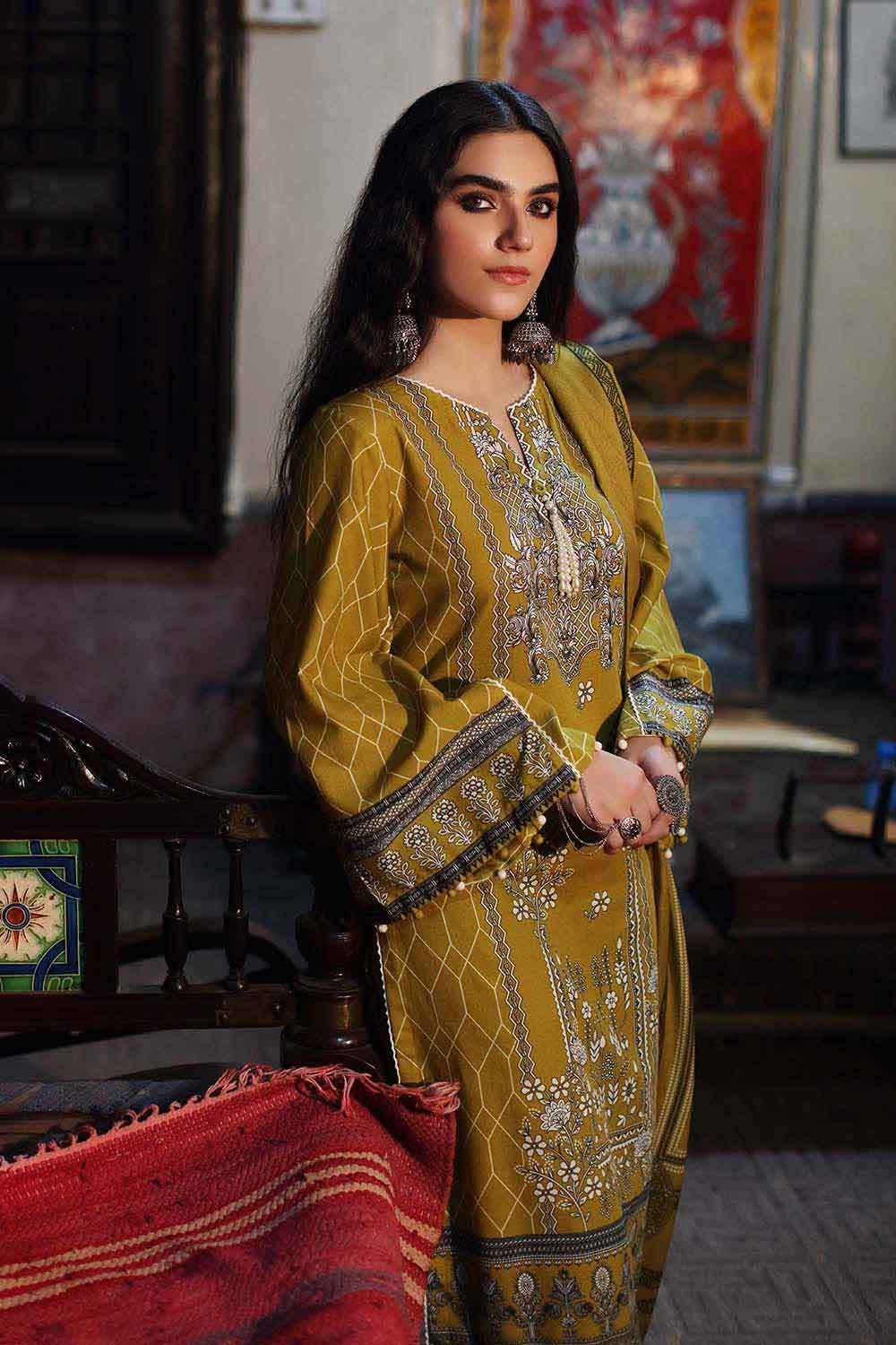 Gul Ahmed Winter Collection`22 PVS#12003-A