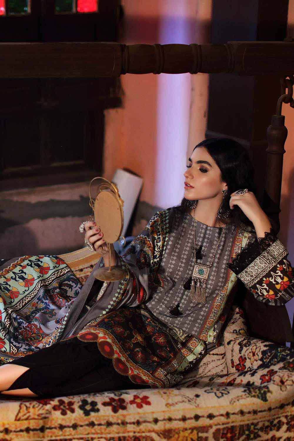 Gul Ahmed Winter Collection`22 PVS#12001-B