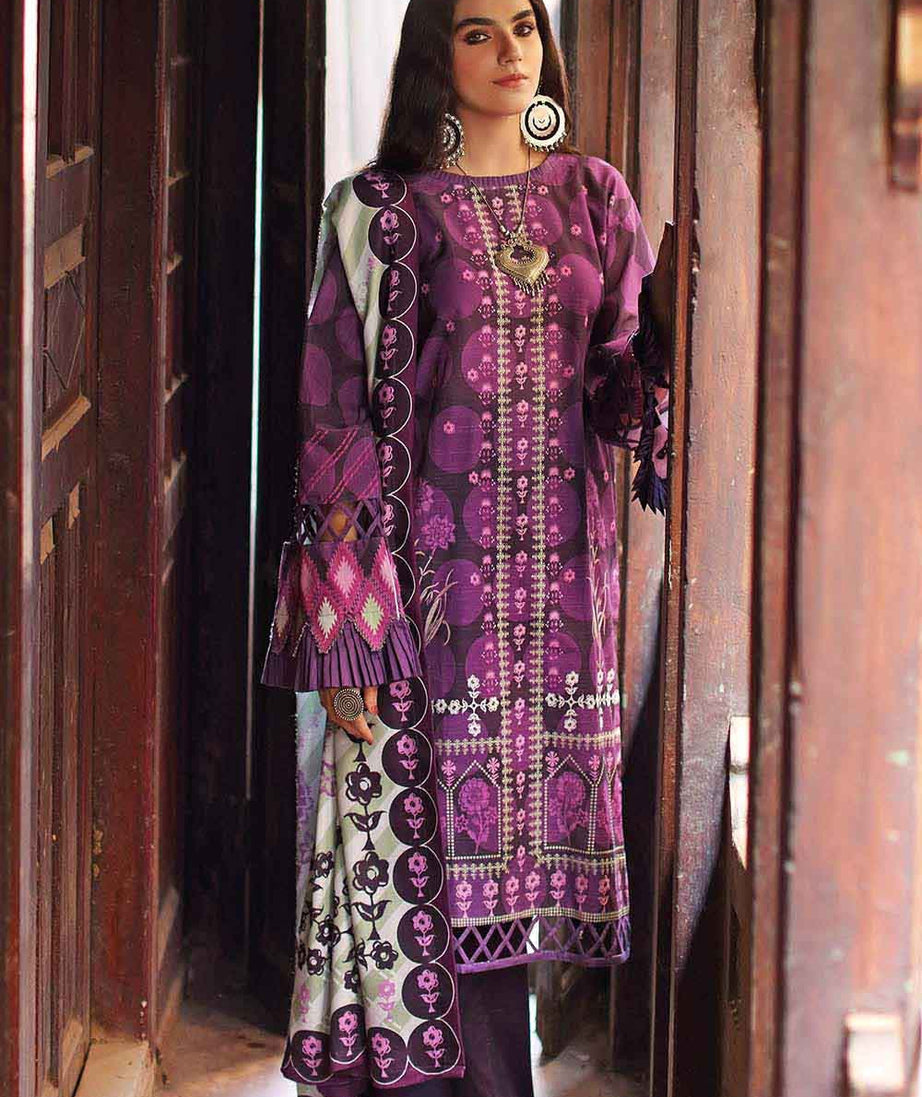 Gul Ahmed Winter Collection`22 PVS#12002-A