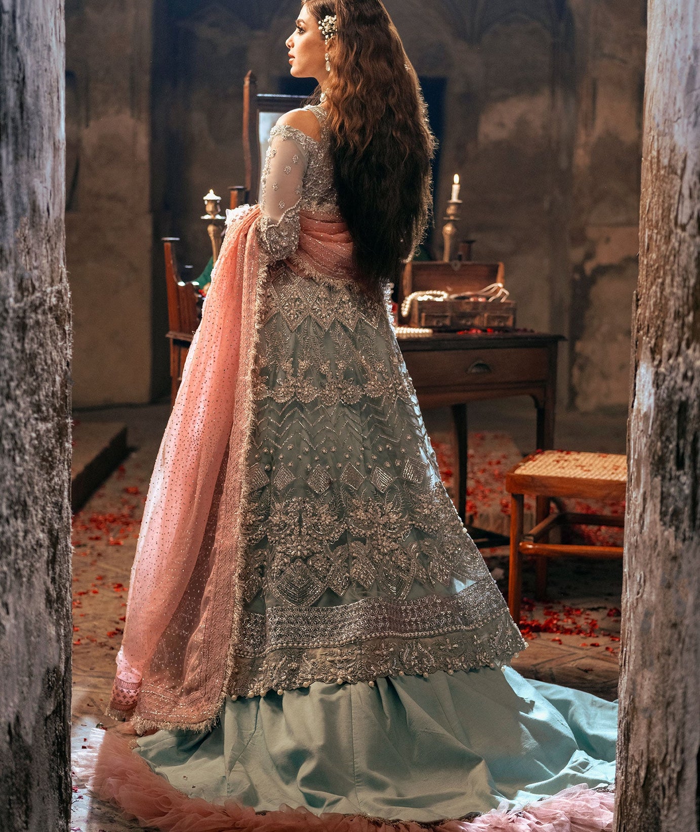 Maryam Hussain Gulaab Festive`24 (ROSHAN)