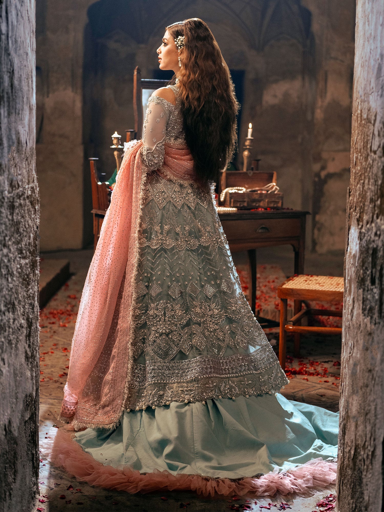 Maryam Hussain Gulaab Festive`24 (ROSHAN)