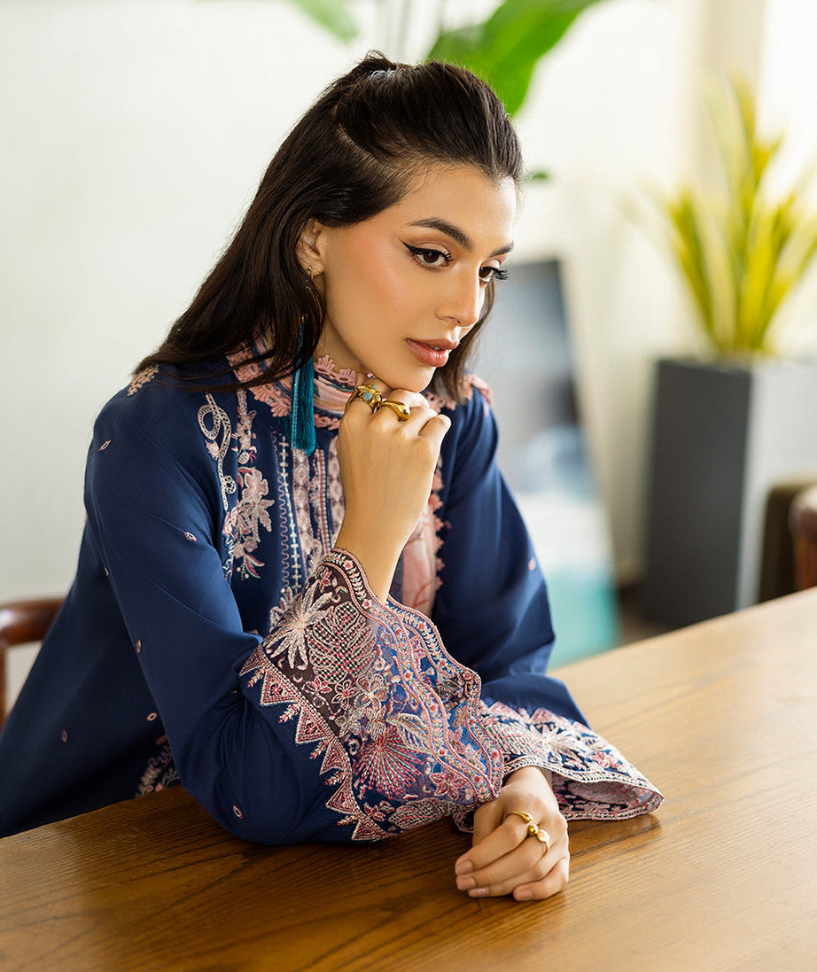 Zainab Chottani Tahra Lawn`25 D#14