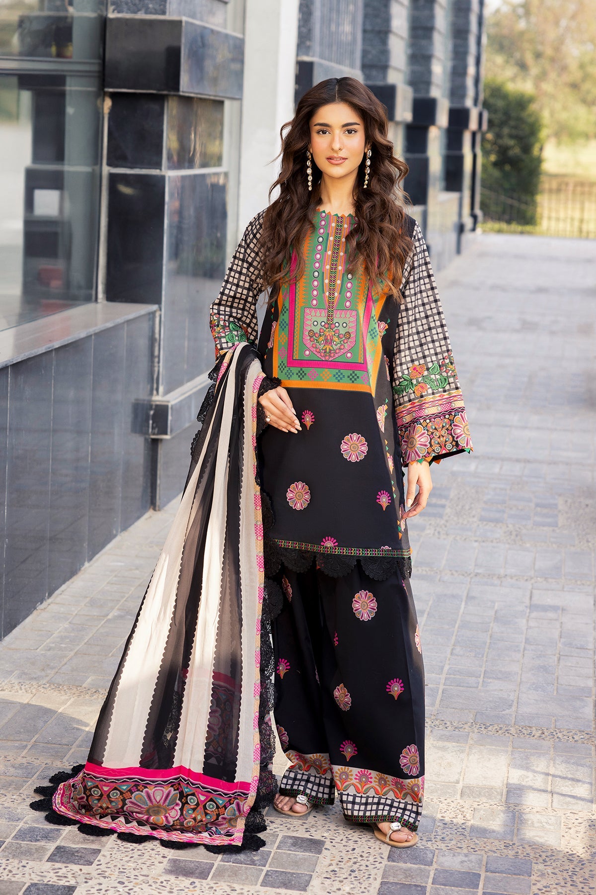 BR Charizma Aniq Lawn`26 AN6#04