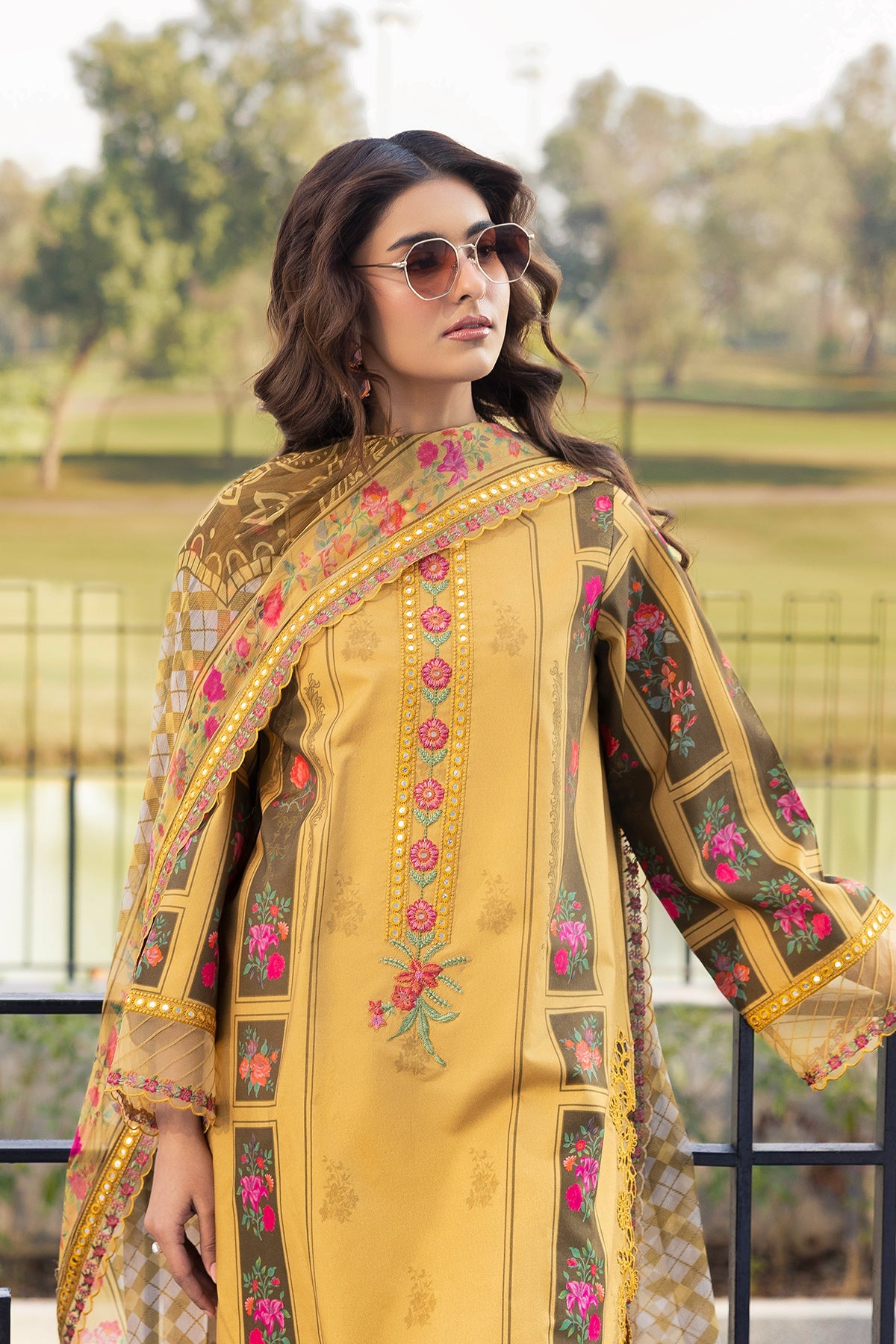 BR Charizma Aniq Lawn`26 AN6#03