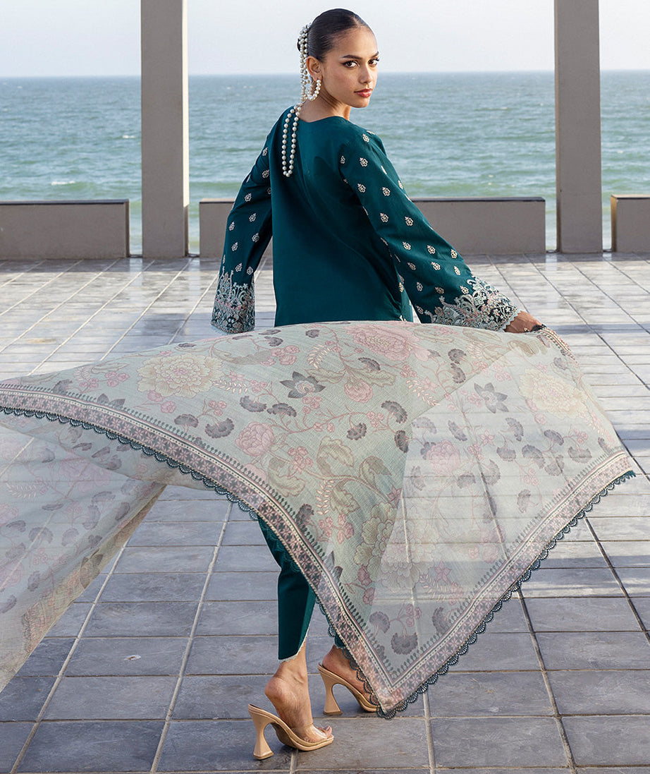 Zainab Chottani Tahra Lawn`25 D#08