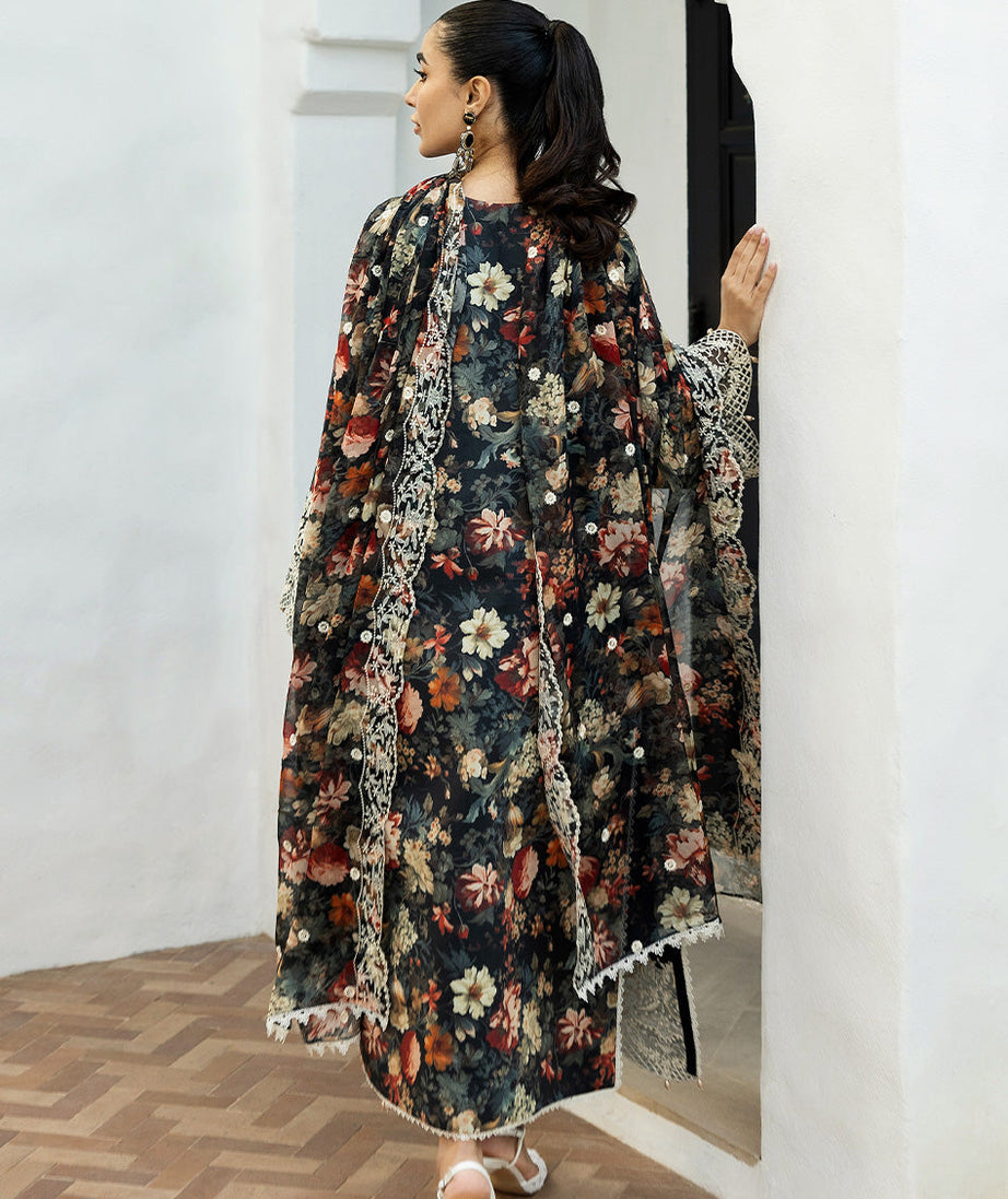 Zainab Chottani Chikankari`25 D#10-A