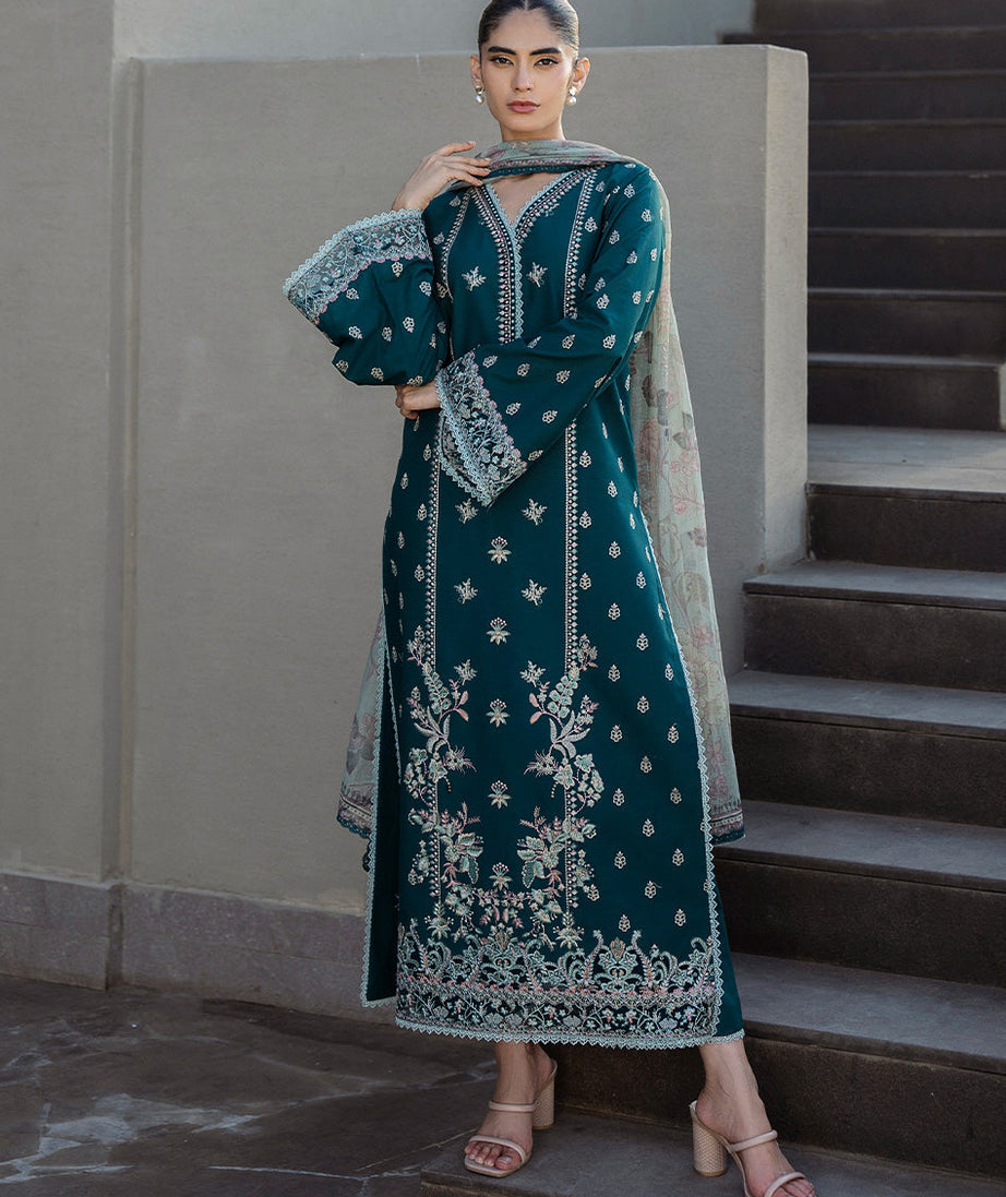 Zainab Chottani Tahra Lawn`25 D#08