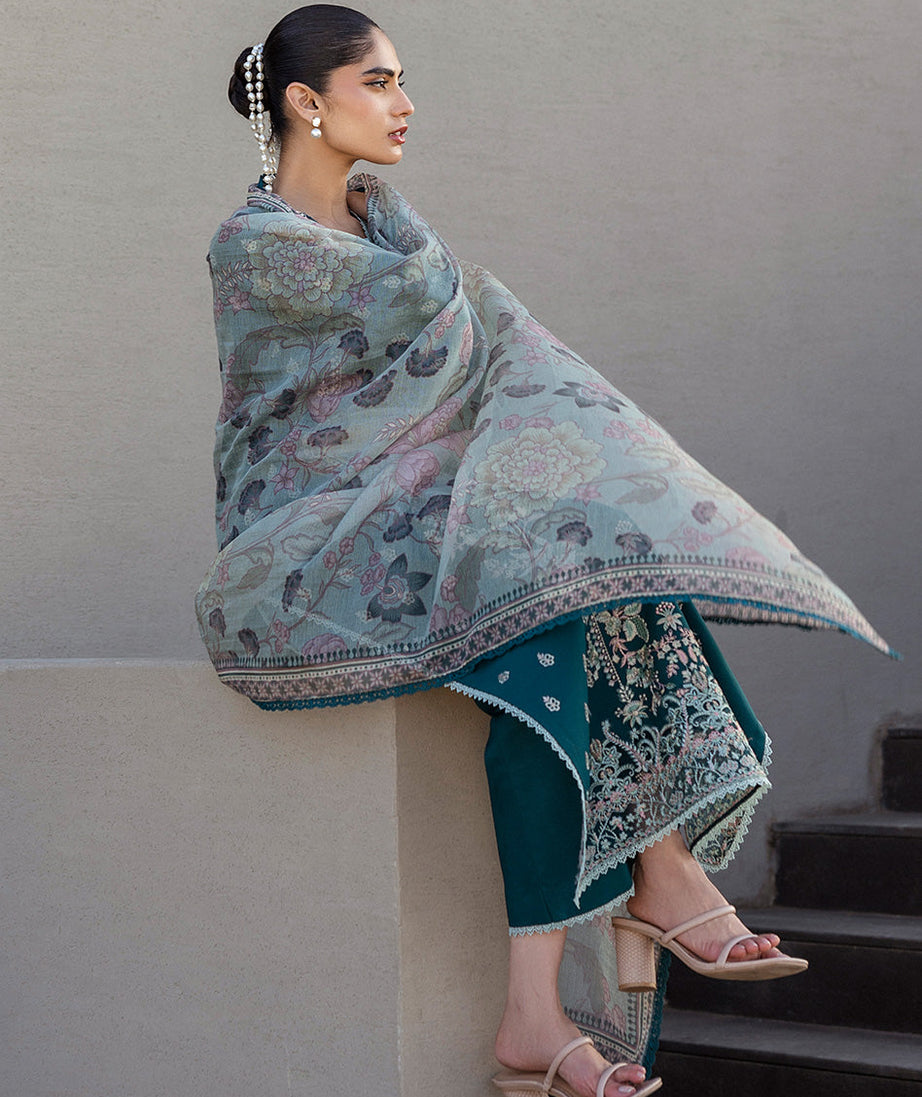 Zainab Chottani Tahra Lawn`25 D#08