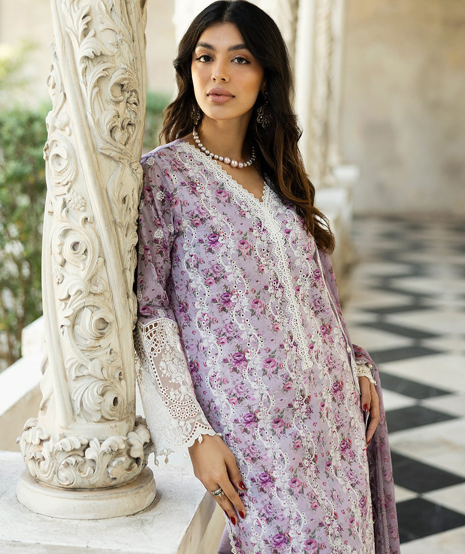 Zainab Chottani Chikankari`25 D#9-B