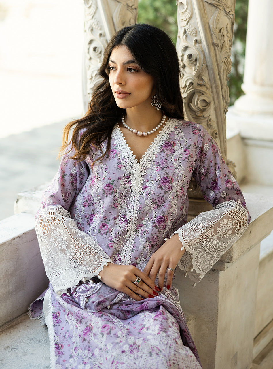 Zainab Chottani Chikankari`25 D#9-B