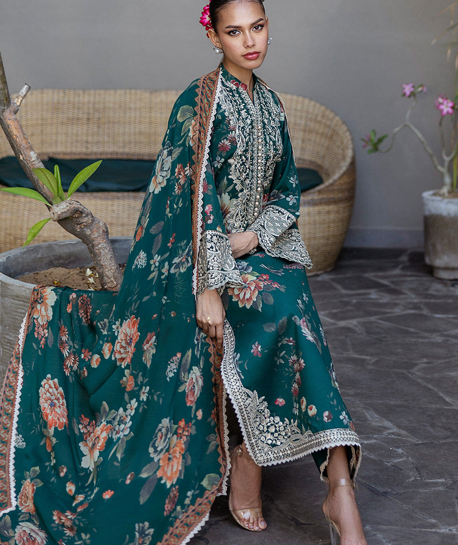 Zainab Chottani Tahra Lawn`25 D#01