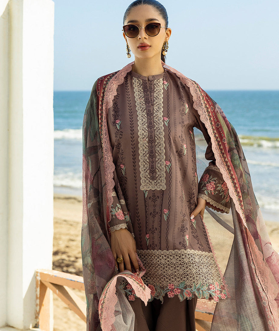 Zainab Chottani Tahra Lawn`25 D#04