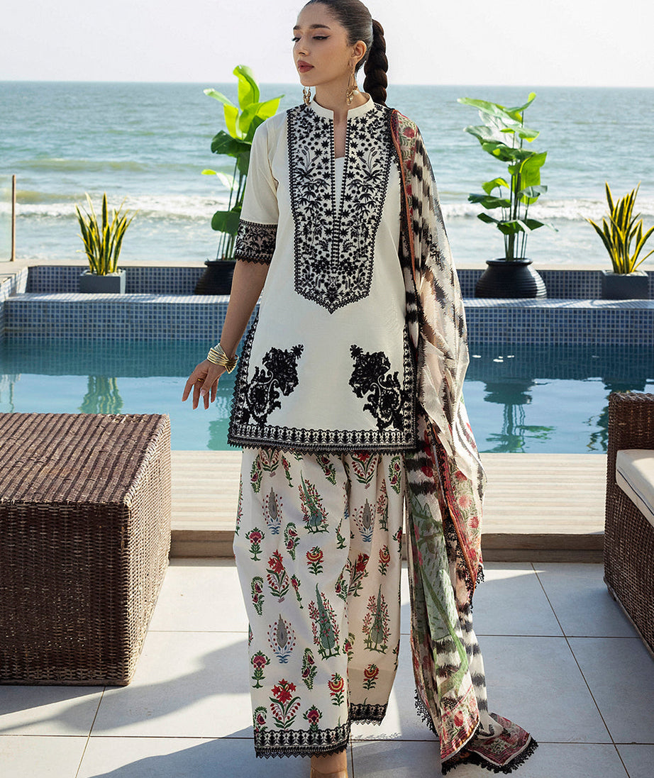 Zainab Chottani Tahra Lawn`25 D#05