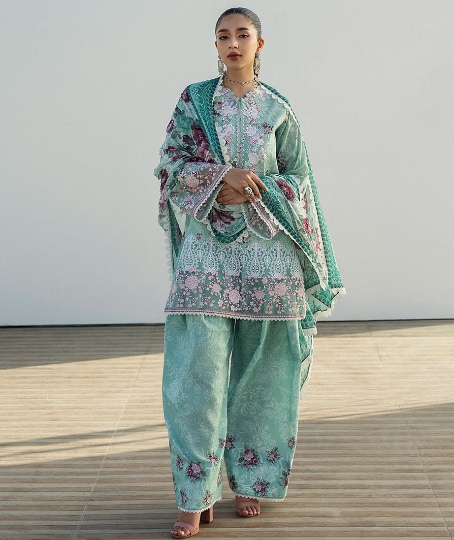Zainab Chottani Tahra Lawn`25 D#02