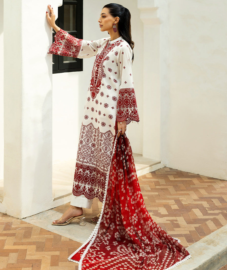 Zainab Chottani Chikankari`25 D#8-B