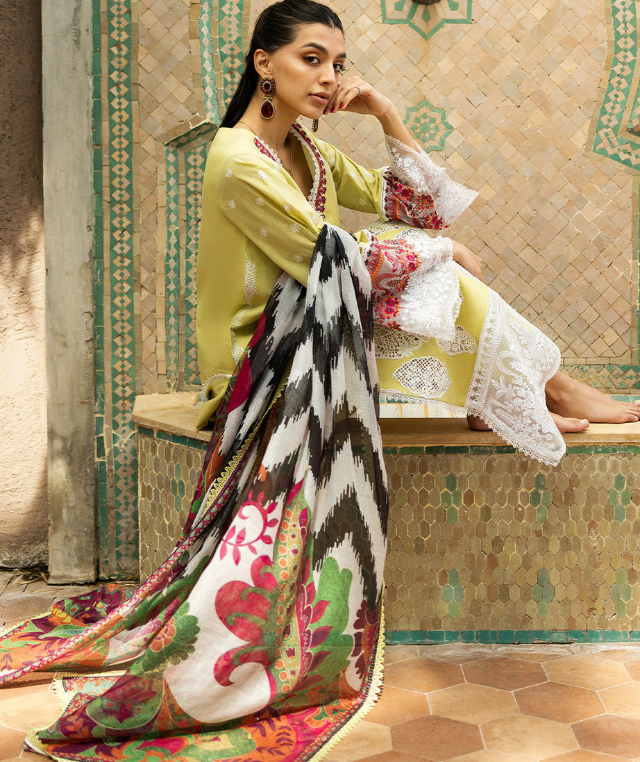 Zainab Chottani Chikankari`25 D#12-A