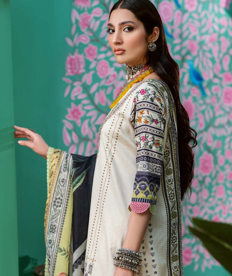 Kinaar By Shiza Hassan S/S Lawn`22 D#04
