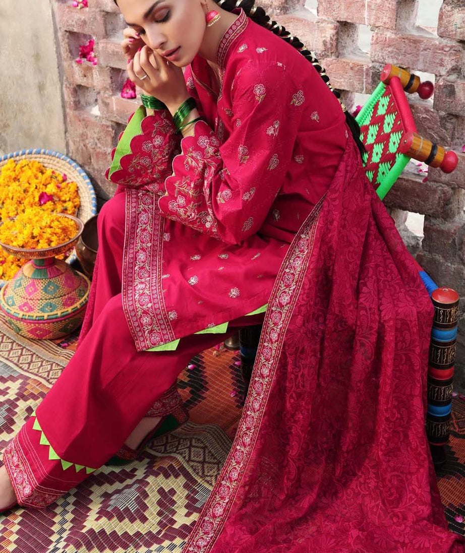 Gul Ahmed Emb Lawn'21 FS-08