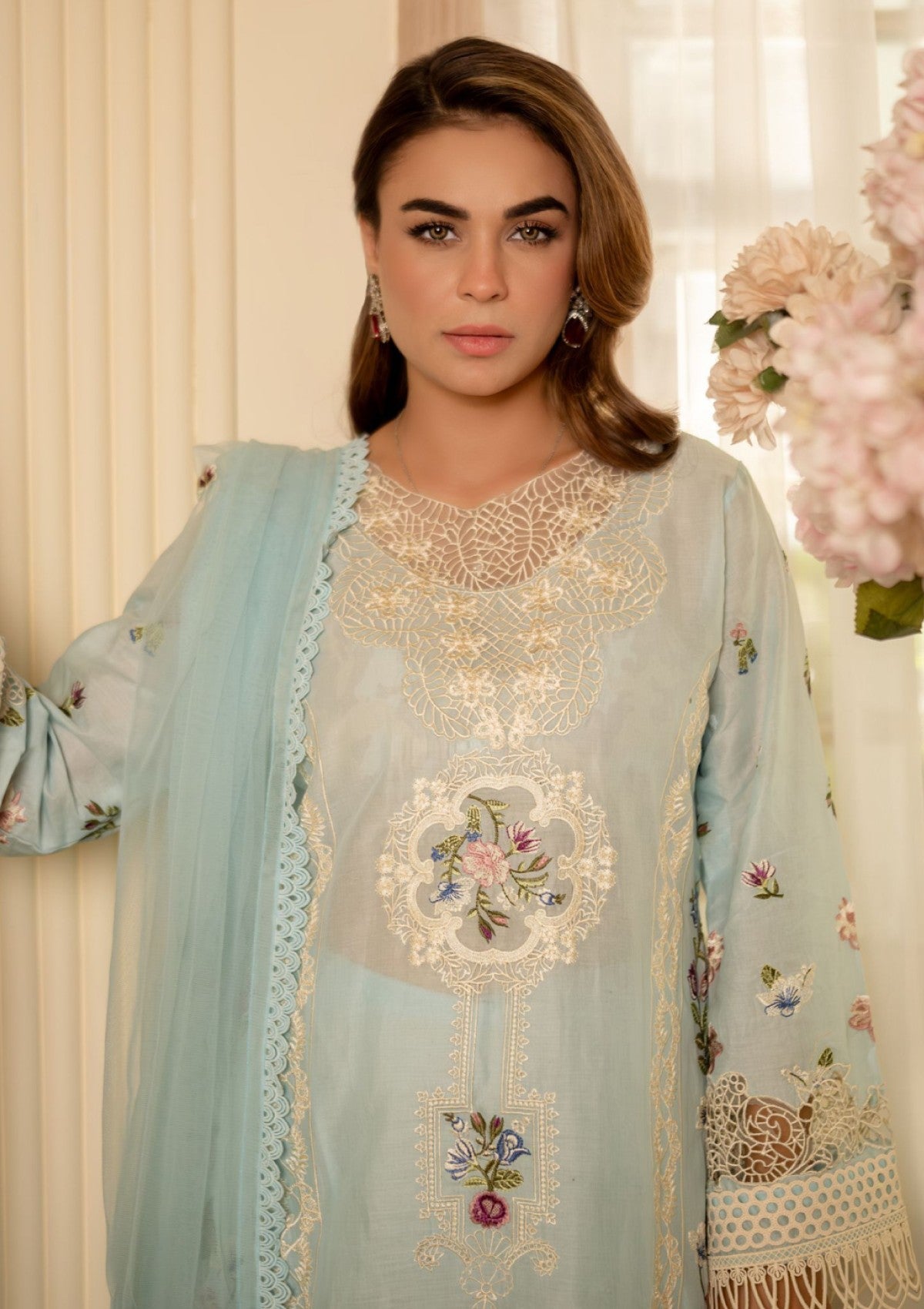 Thames Reet Emb Lawn`25 D # 06 Ferozi