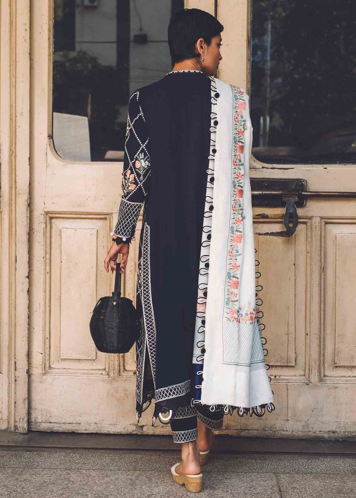 Zaha Humrahi Winter'21 ZW#8