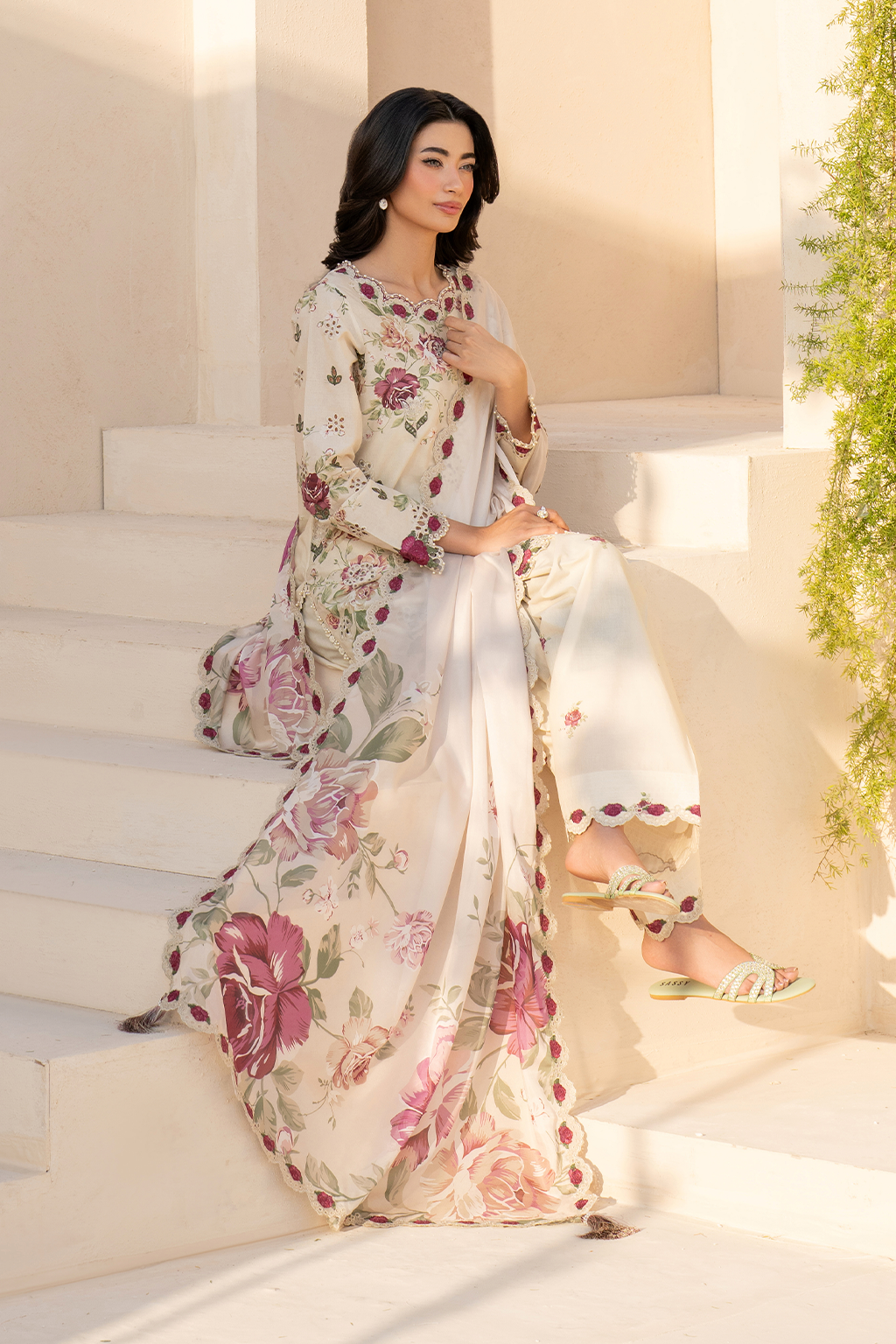 Iznik Festive Lawn Eid Edit'25 D#05
