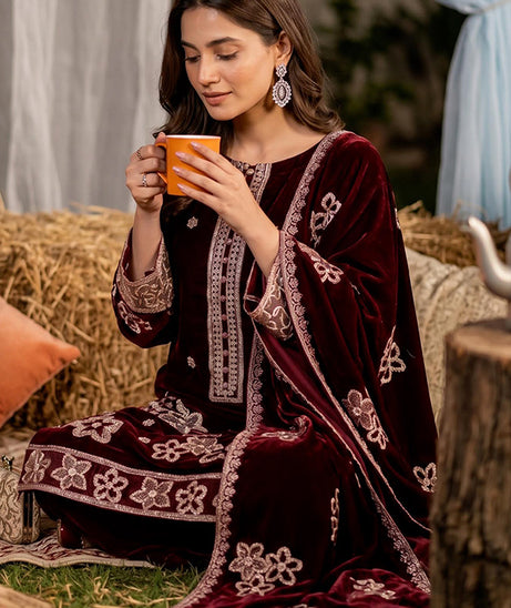 Shaista Luxury Velvet'26 D#165