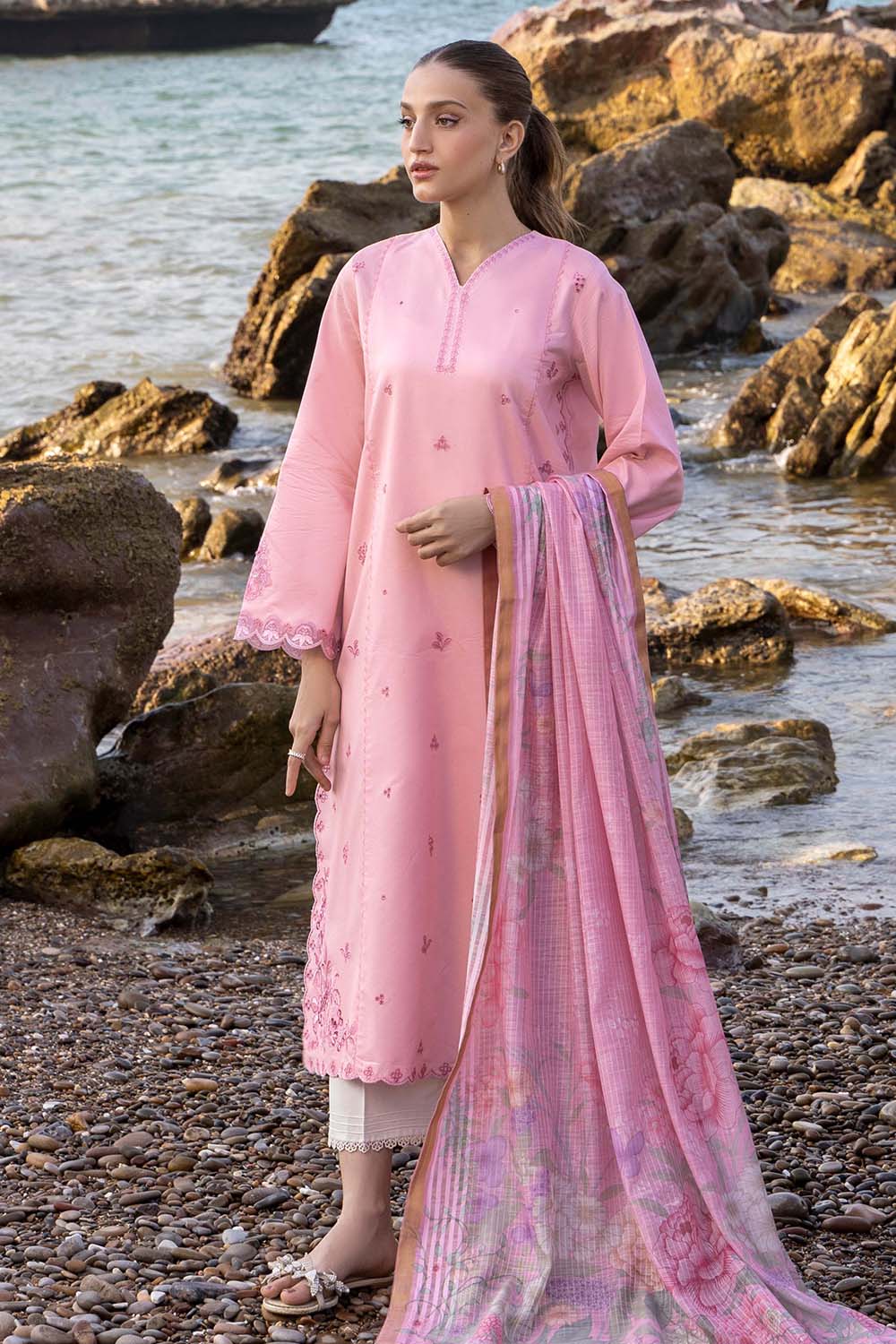 Seran Afsanah Lawn`25 (V#2) D#10