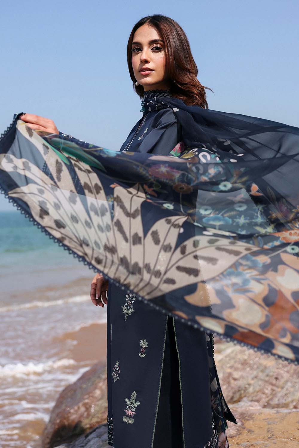 Seran Afsanah Lawn'25 (MERAL)