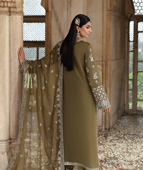 Eman Adeel Romansiyyah Luxury Formal`25 OLIVEA