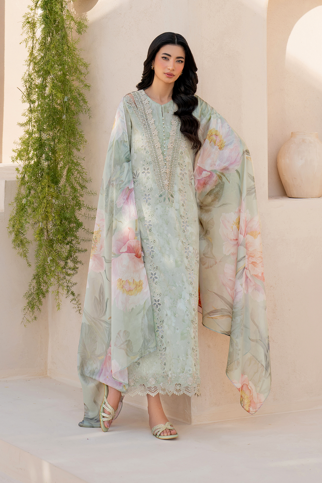 Iznik Festive Lawn Eid Edit'25 D#07