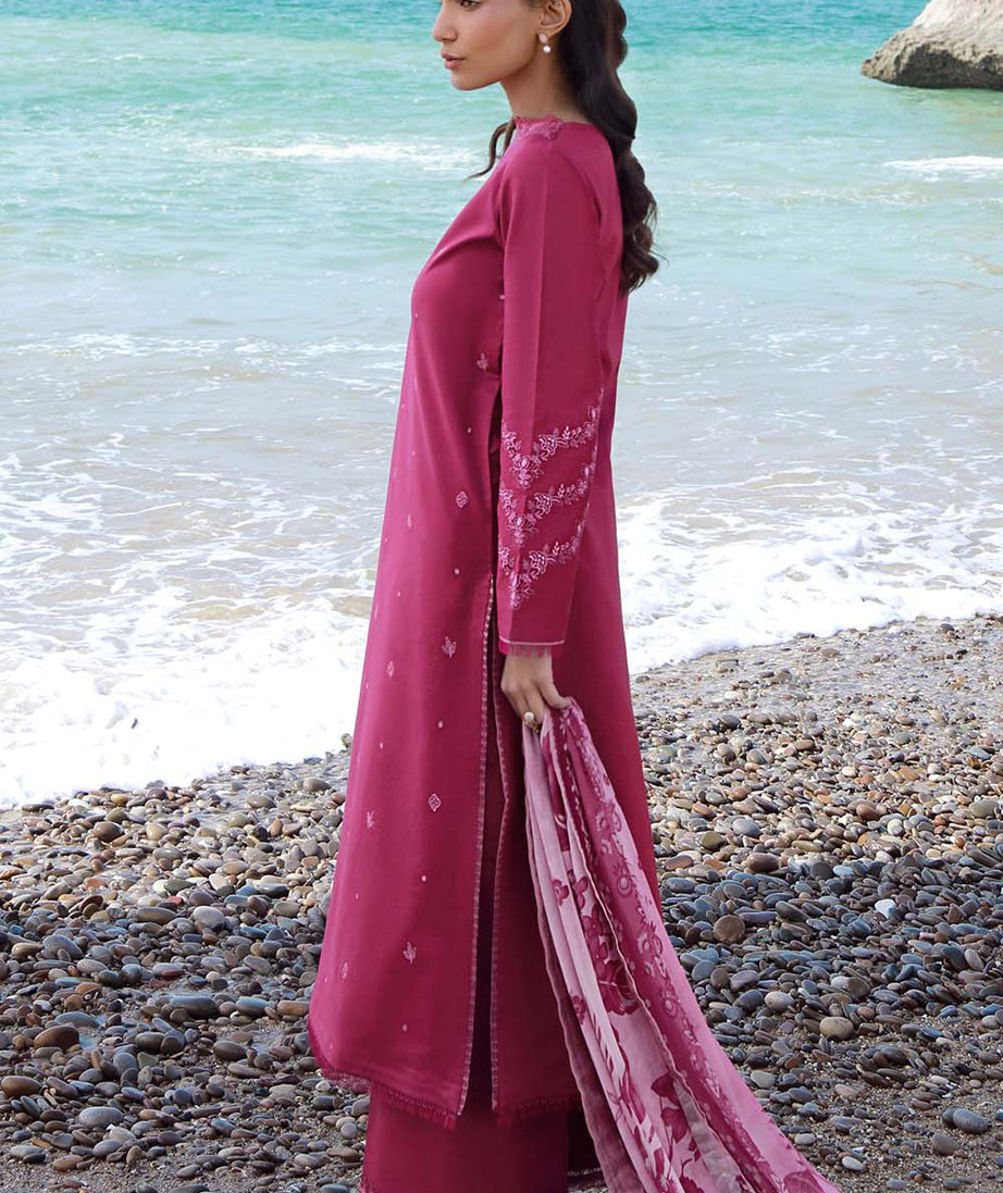 Seran Afsanah Lawn'25 (Zuri)