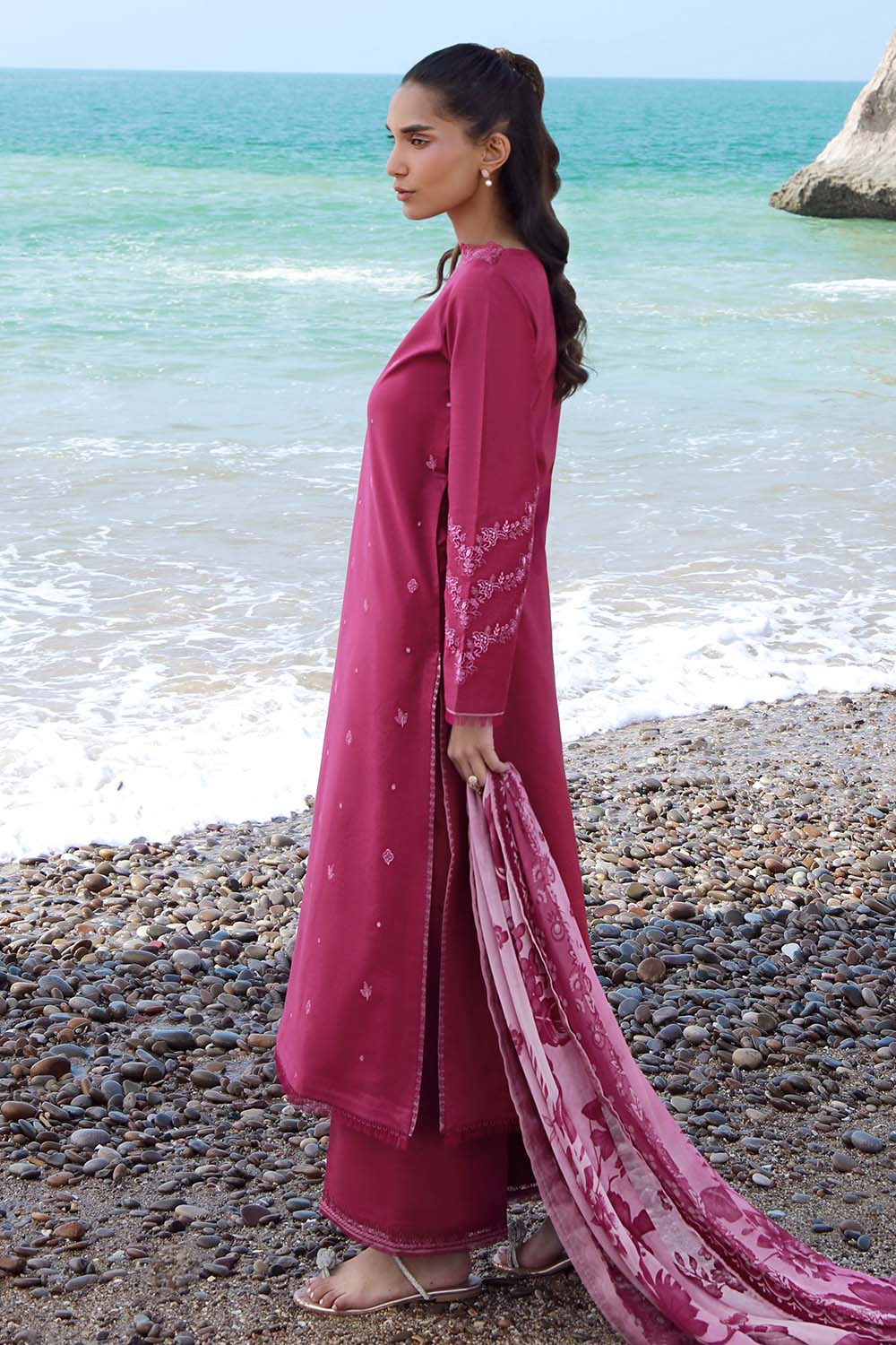 Seran Afsanah Lawn'25 (Zuri)