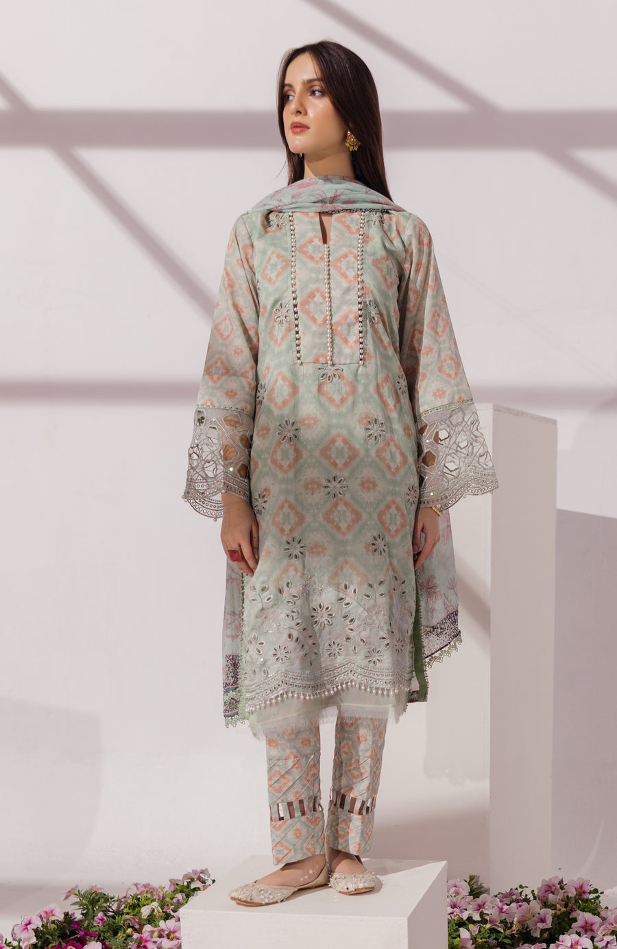 AL-Zohaib S/Shine Bloom Lawn'24 D#04